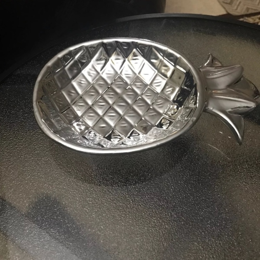 Silver Pineapple Jewelry Holder